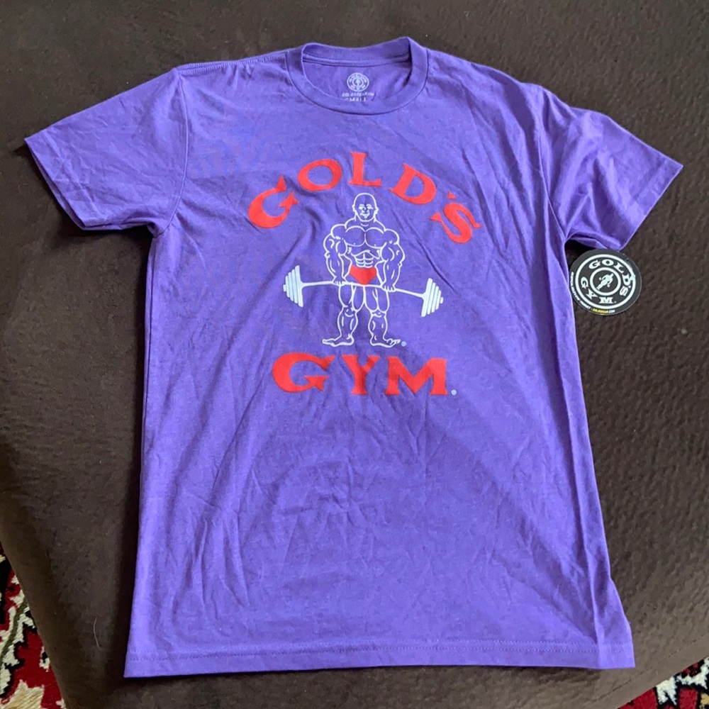 Golds gym T-shirt men’s size small New with tags